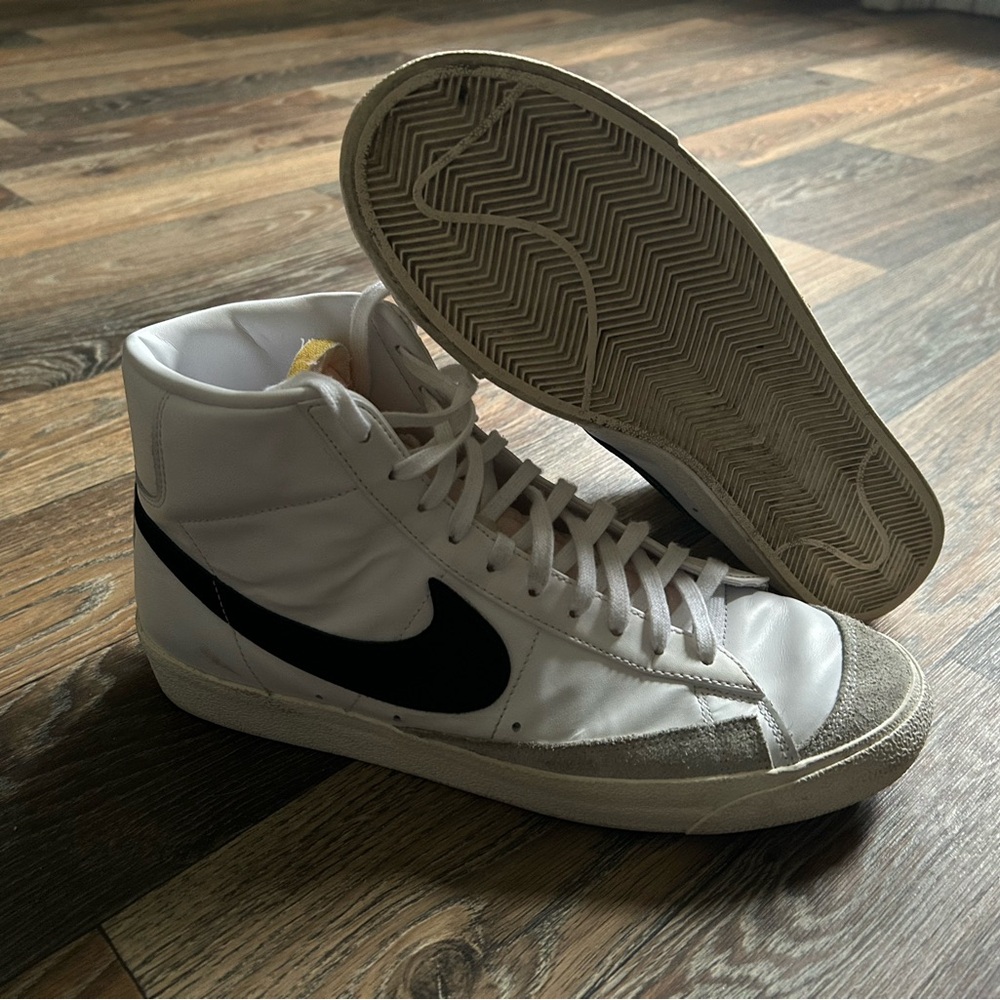Nike Men's White and Black blazers